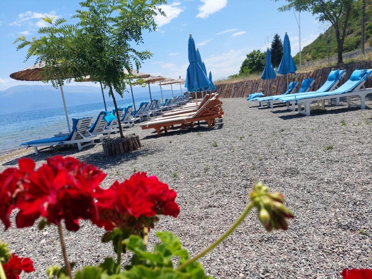 Hotel Vila Toska Piskupat エクステリア 写真