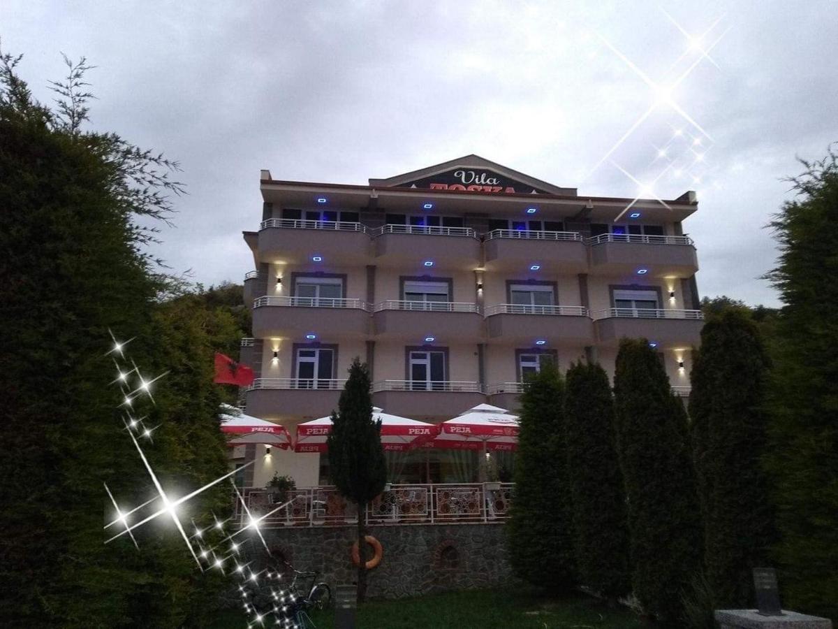 Hotel Vila Toska Piskupat エクステリア 写真