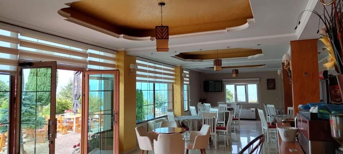 Hotel Vila Toska Piskupat エクステリア 写真