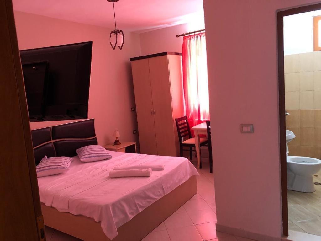 Hotel Vila Toska Piskupat エクステリア 写真