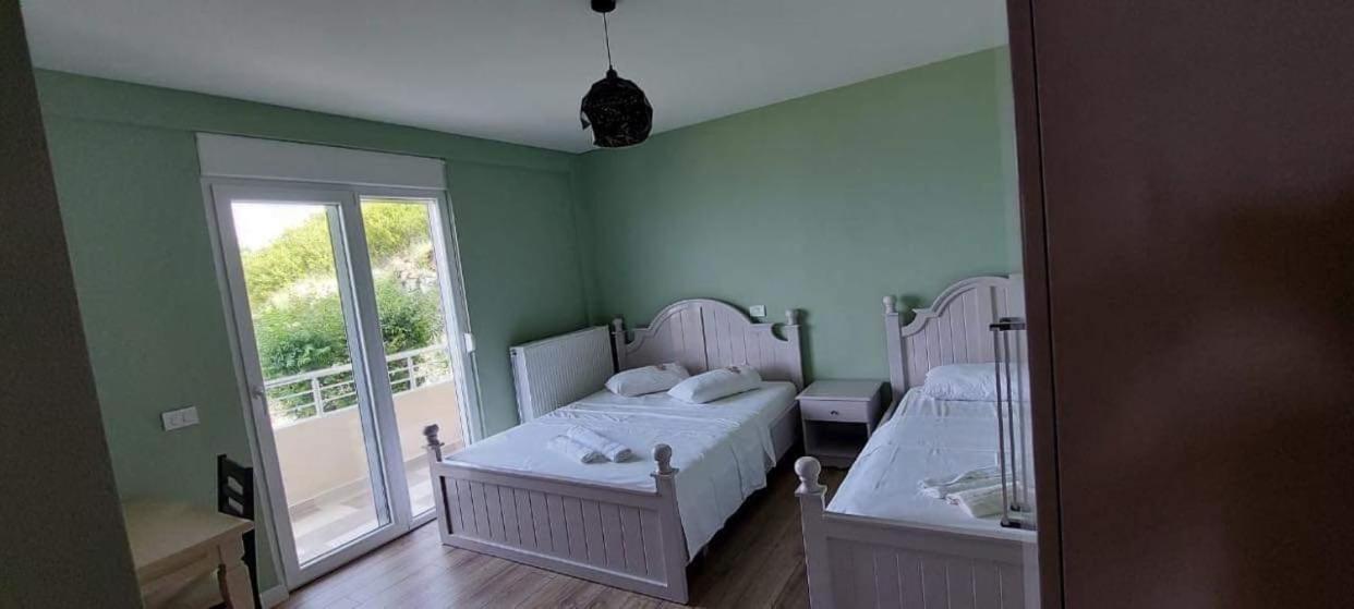 Hotel Vila Toska Piskupat エクステリア 写真