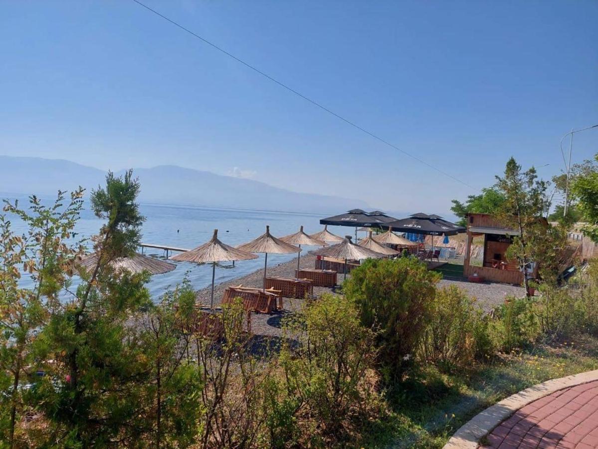 Hotel Vila Toska Piskupat エクステリア 写真