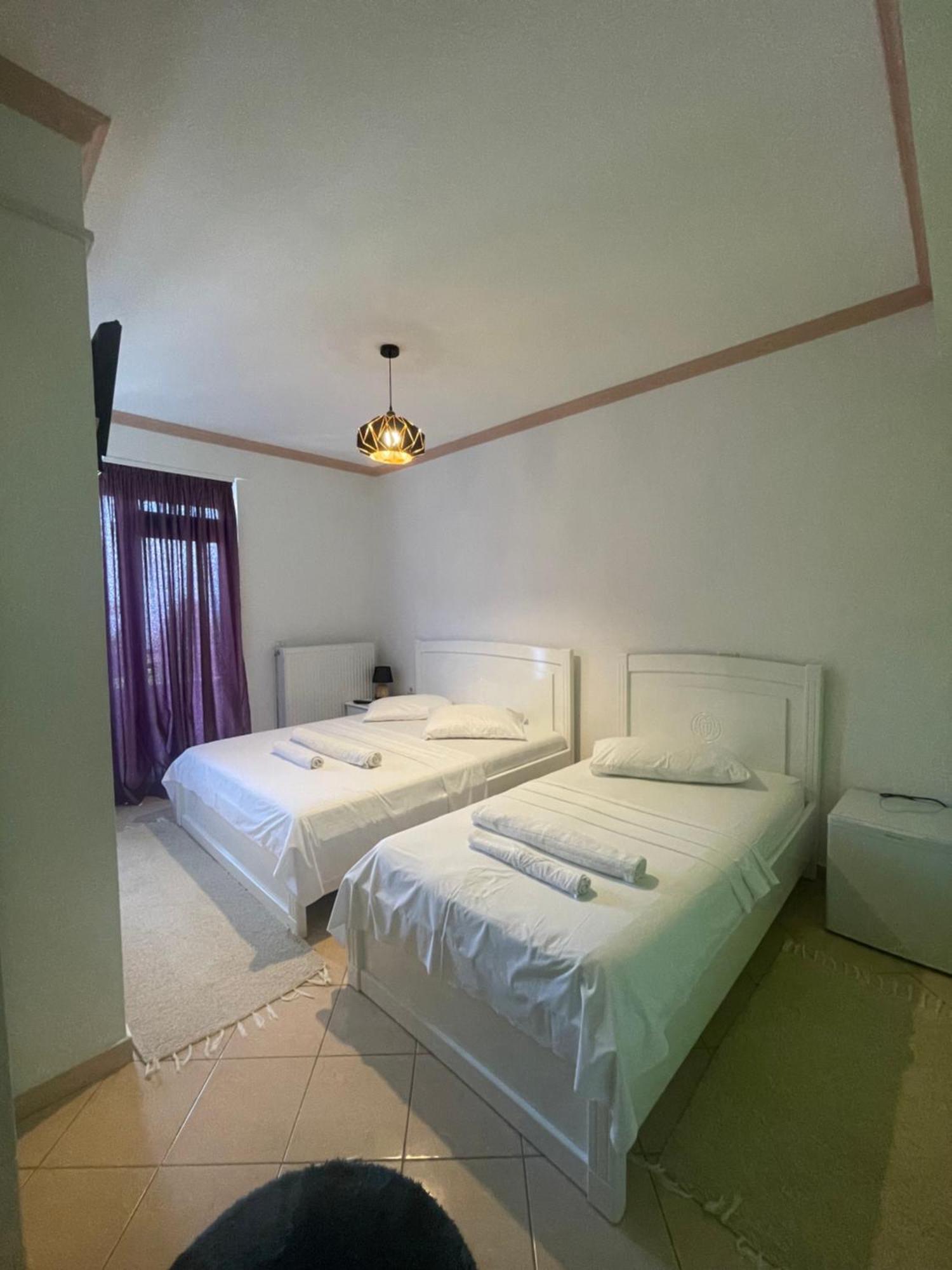 Hotel Vila Toska Piskupat エクステリア 写真